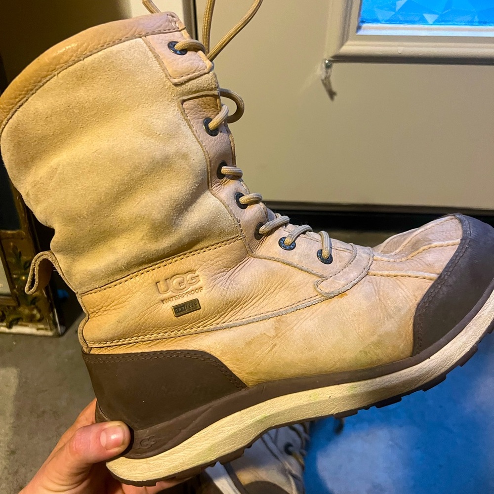 Tan Ugg Boots